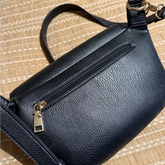 Poppy & Peonies Elegant Black Crossbody Bag - Picture 2 of 5